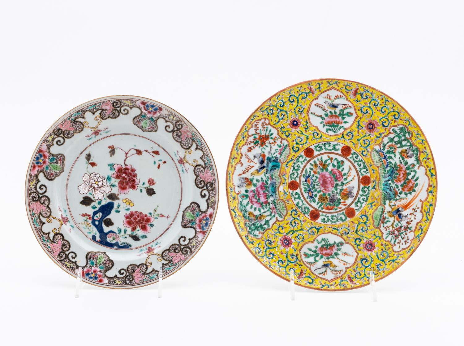 2 CHINESE EXPORT PORCELAIN PLATES,