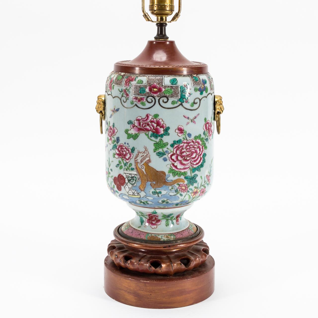 CHINESE FAMILLE ROSE URN MOUNTED