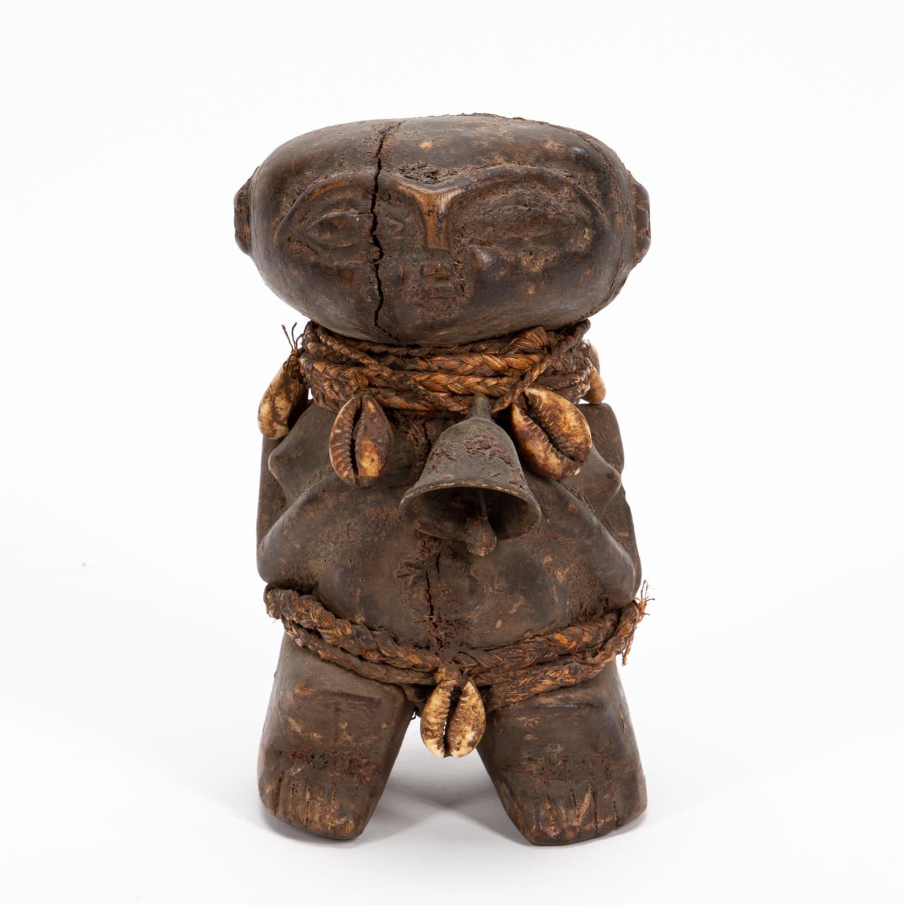 AFRICAN DRC SHORT CARVED WOOD FIGURE  35a284