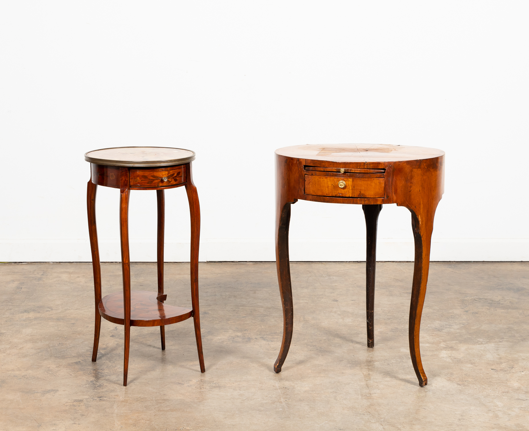 2 LOUIS XV STYLE SIDE TABLES 1 35a39f