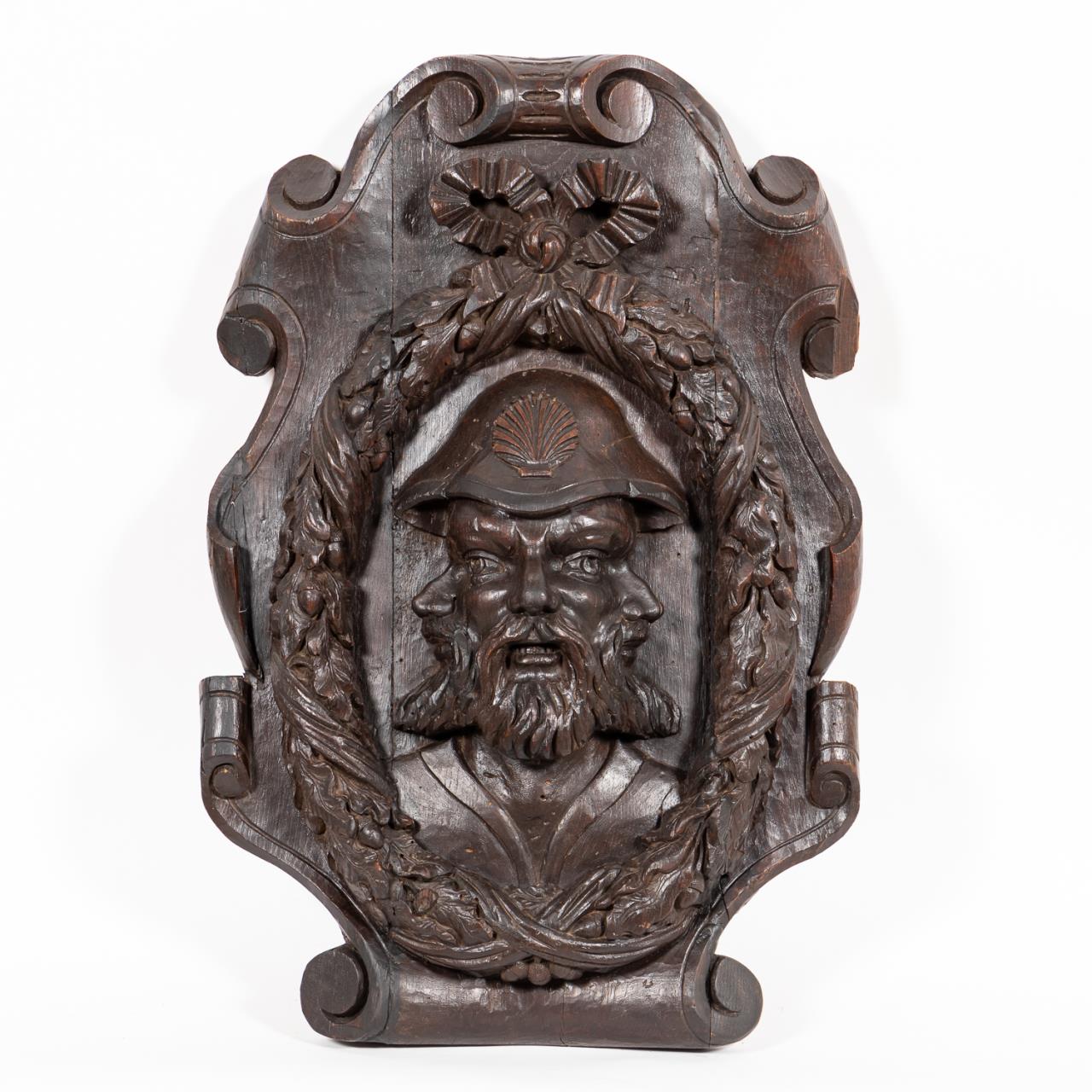 19TH C. CARVED OAK WALL CARTOUCHE