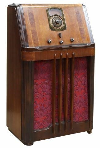 AMERICAN ART DECO PHILCO MODEL 38-3