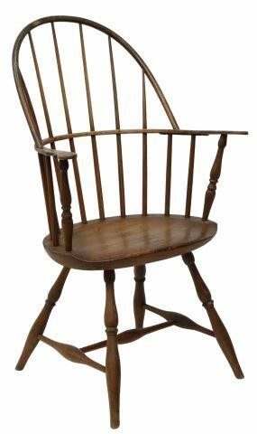 AMERICAN SACK-BACK WINDSOR ARMCHAIR,