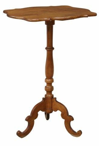 VICTORIAN OAK PARLOR PEDESTAL TABLE  35a74c