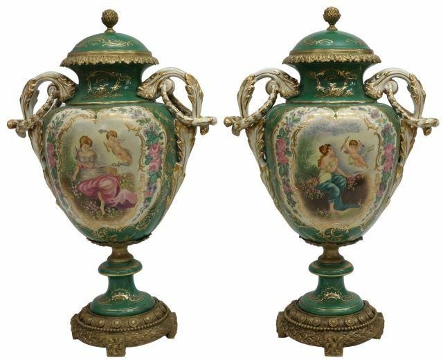  2 SEVRES STYLE PORCELAIN COVERED 35a859