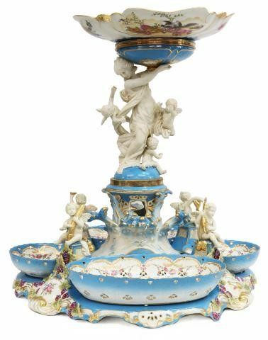 LARGE SEVRES STYLE PORCELAIN COMPOTE 35a8a5