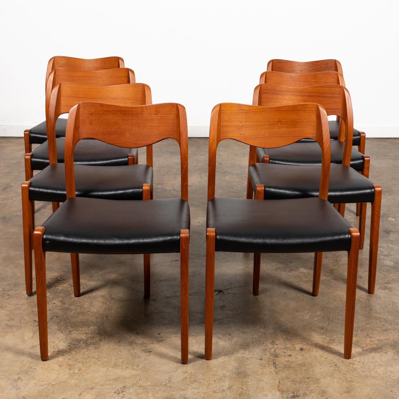 NIELS O MOLLER EIGHT TEAK CHAIRS  35abac