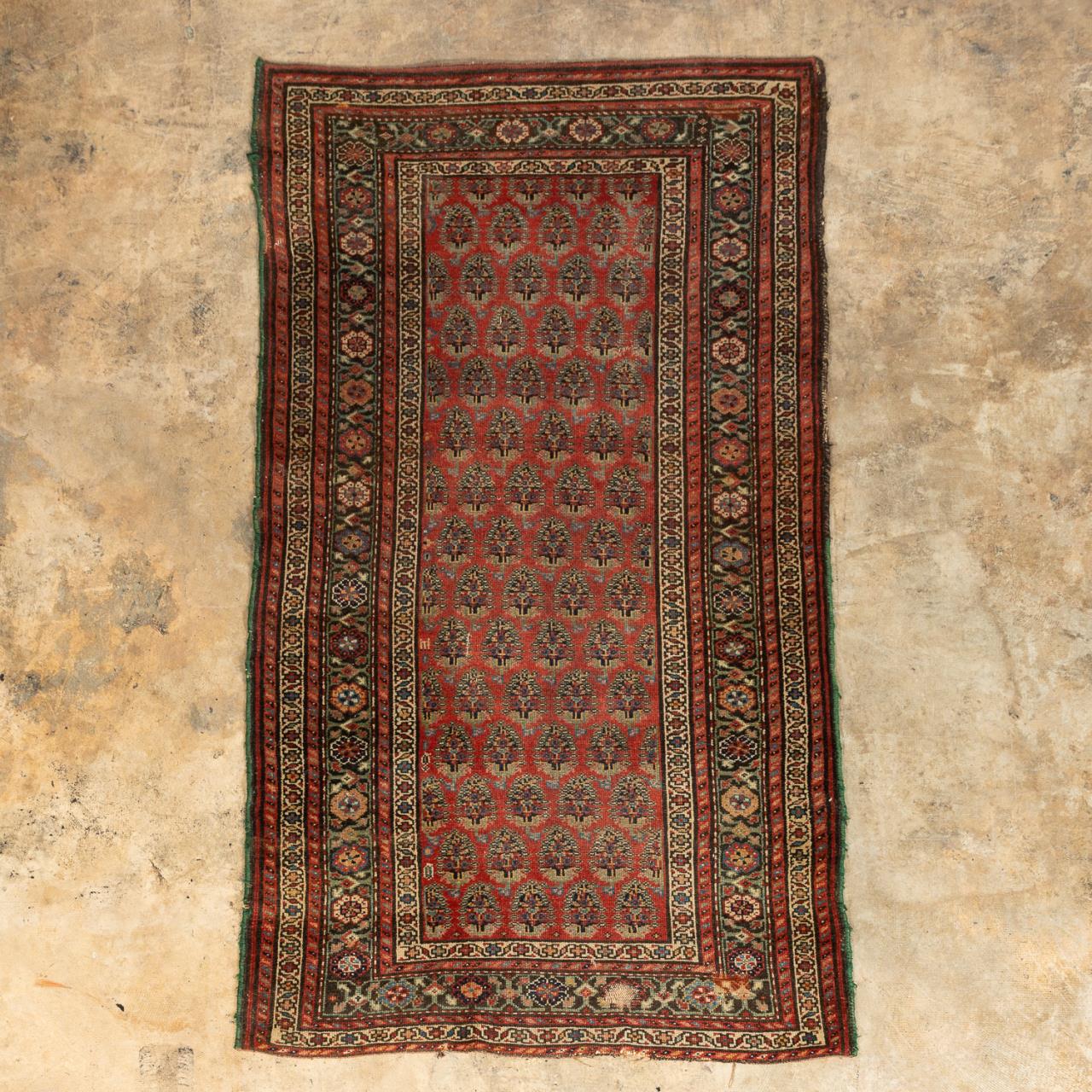 ANTIQUE HAMADAN RUNNER, 7'1" X