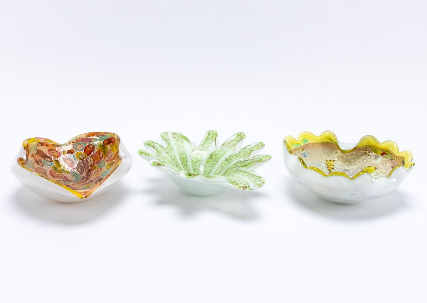 THREE ITALIAN MURANO ART GLASS 35ada0