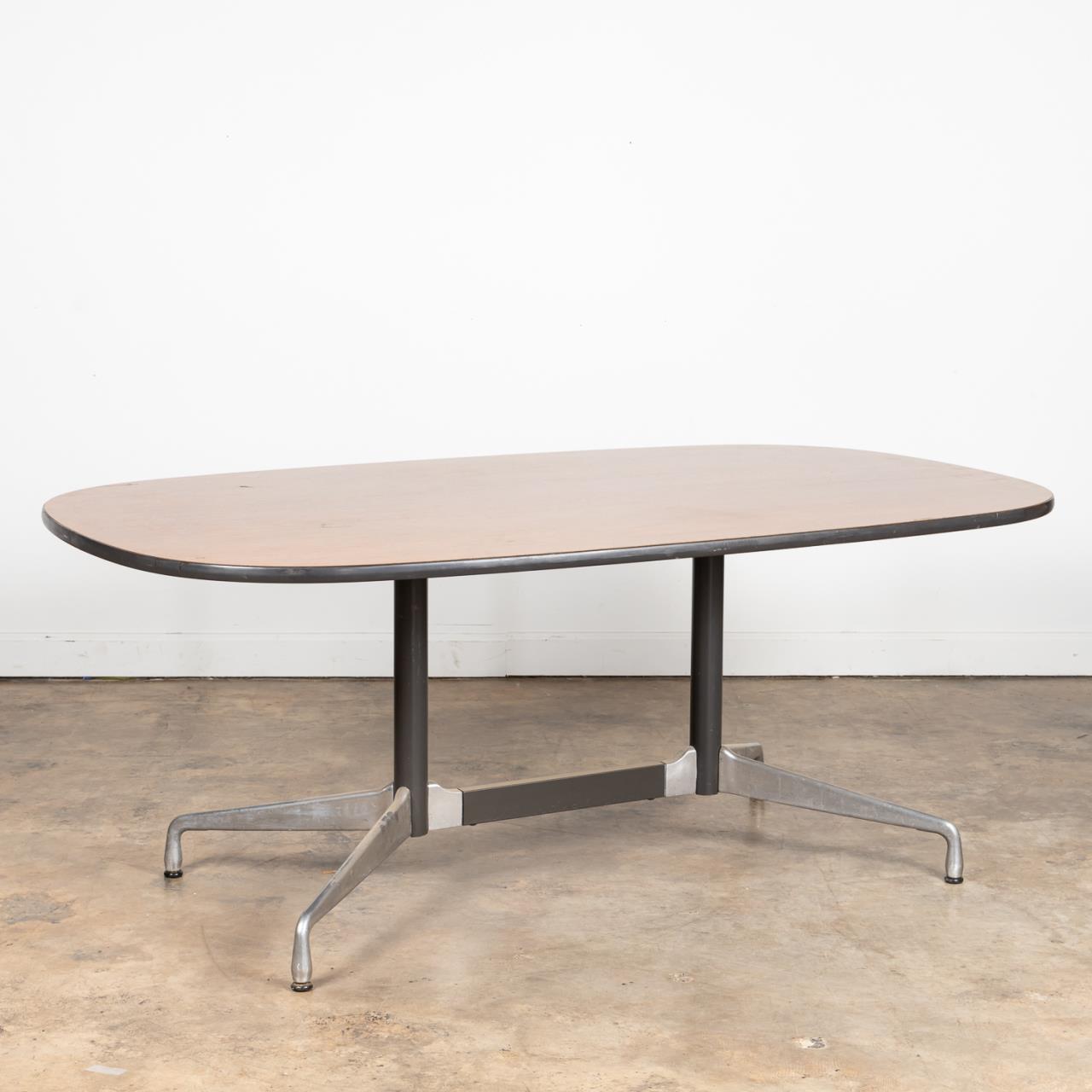 MCM EAMES FOR HERMAN MILLER DINING 35ae27