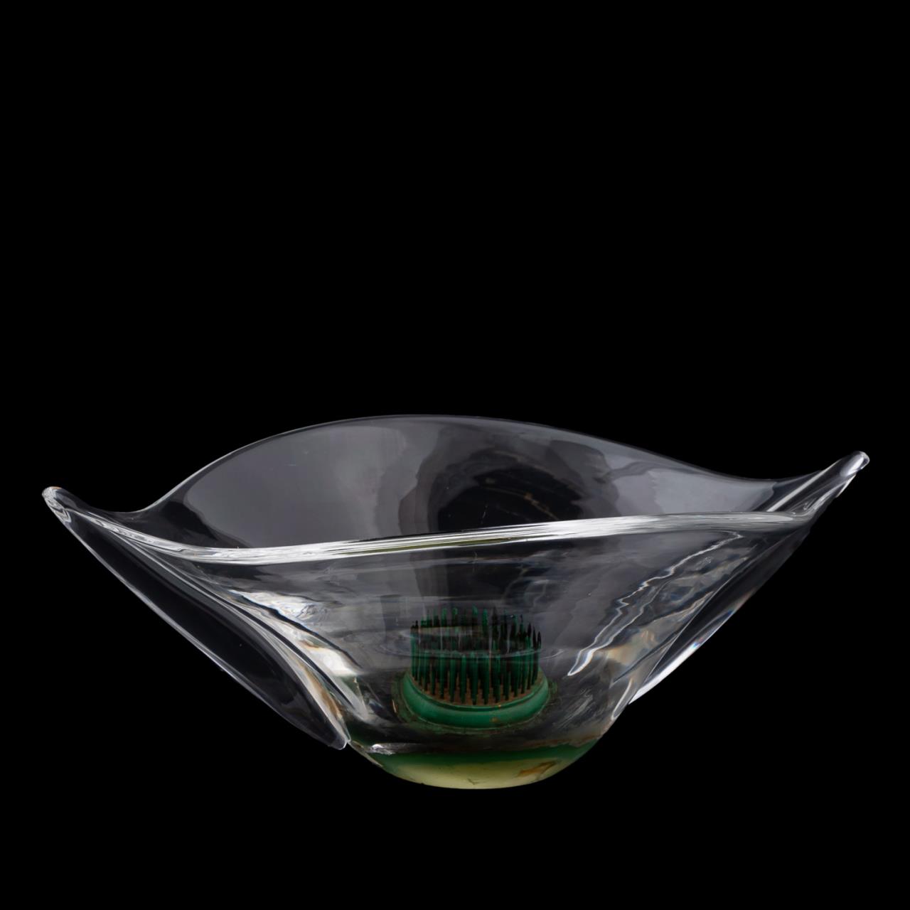 STEUBEN GLASS BOAT FORM FLOWER 35af2c