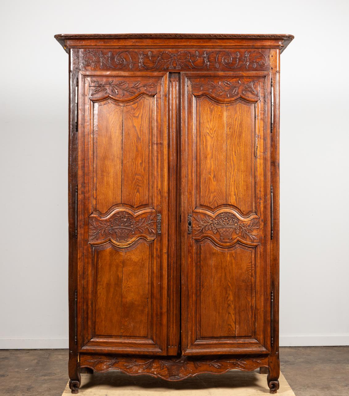 19TH C. FRENCH PROVINCIAL OAK ARMOIRE