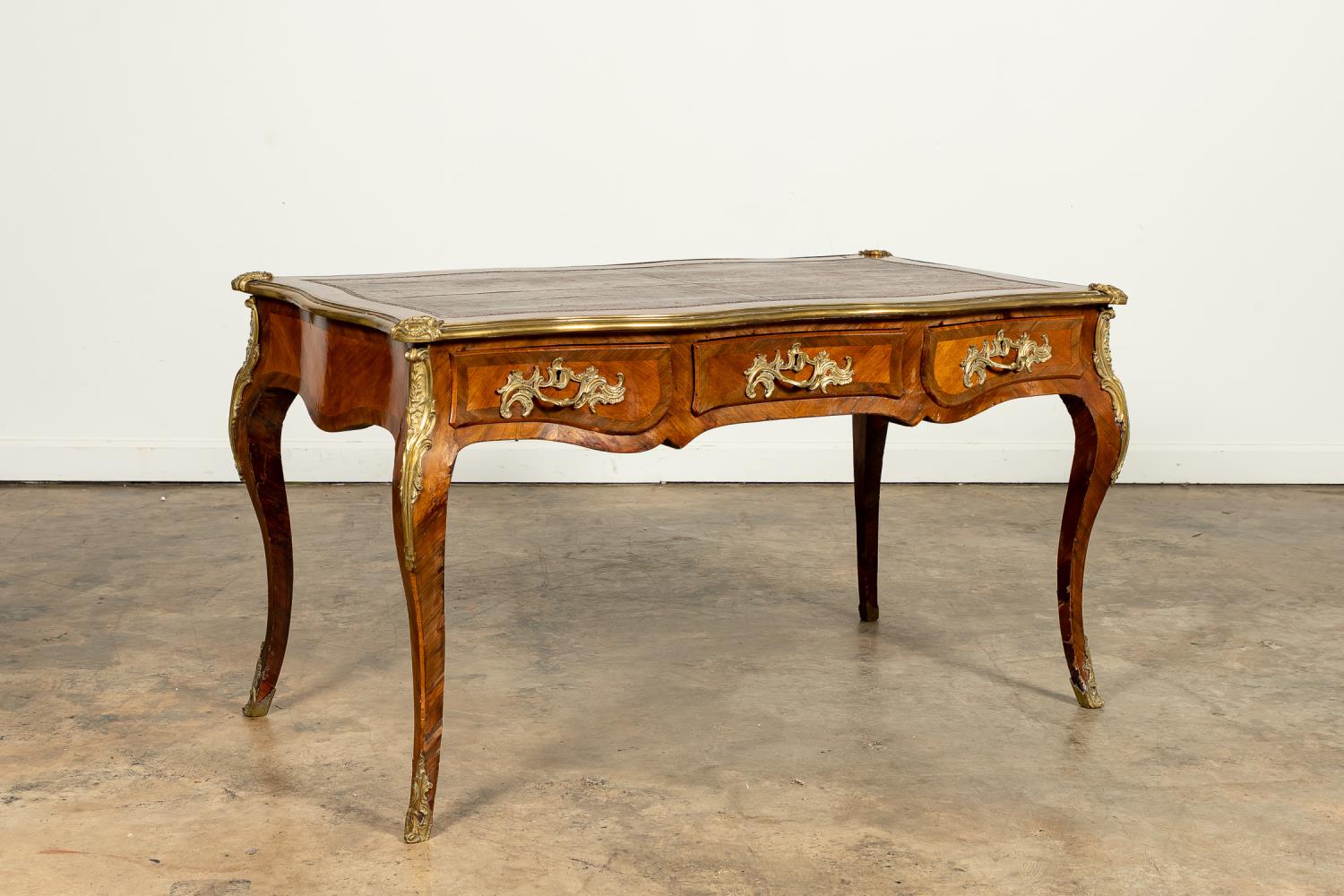 19TH C FRENCH LOUIS XV STYLE BUREAU 35af95