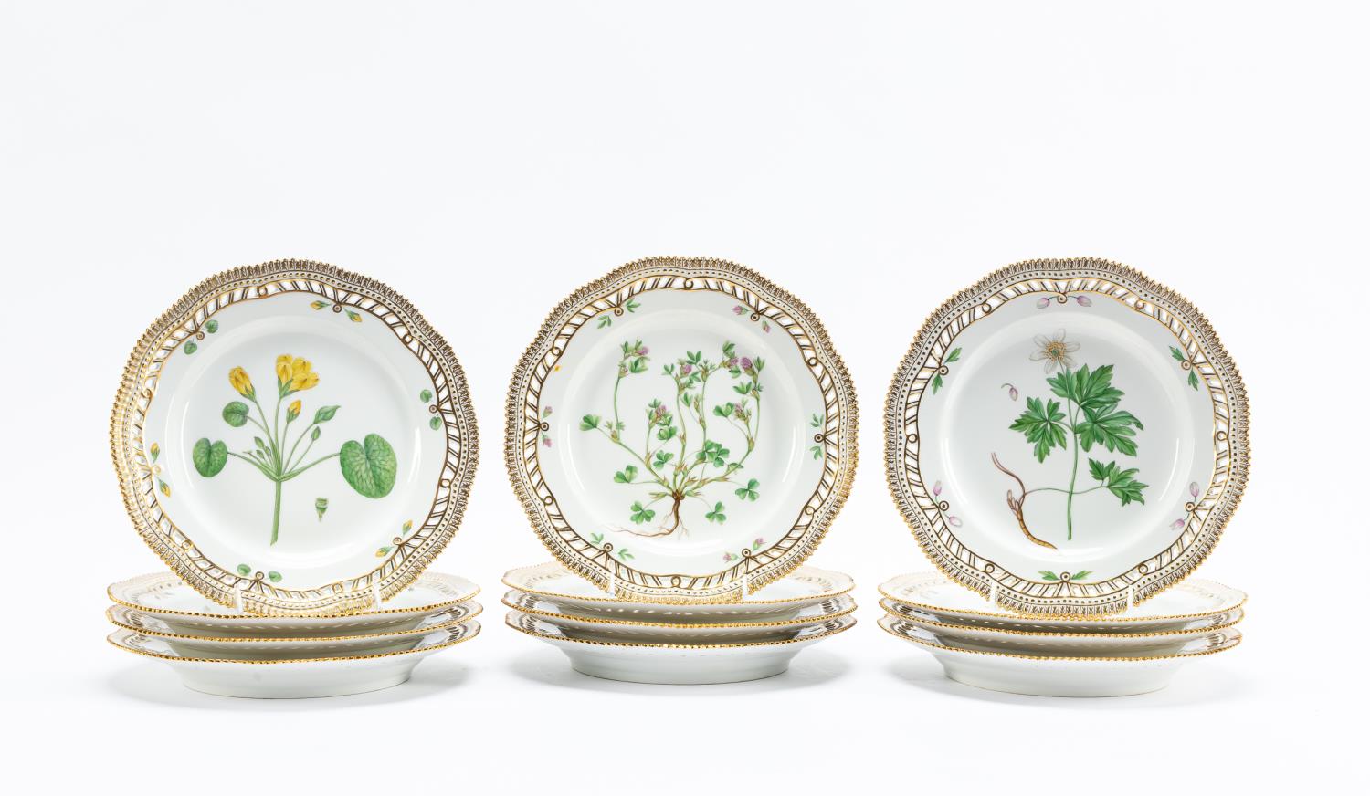 12 ROYAL COPENHAGEN FLORA DANICA 35b126