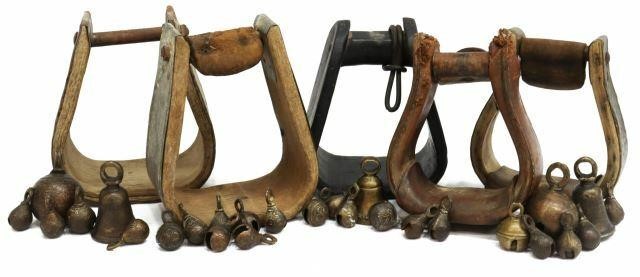 (LOT) GROUP: RUSTIC STIRRUPS, INDIA