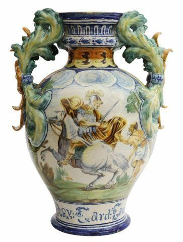 LARGE ITALIAN URBANIA STYLE MAJOLICA