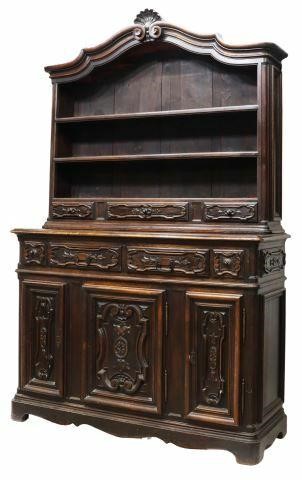 PROVINCIAL CARVED OAK VAISSELIER/