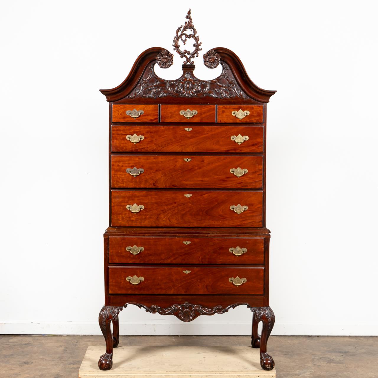 PHILADELPHIA CHIPPENDALE-STYLE MAHOGANY