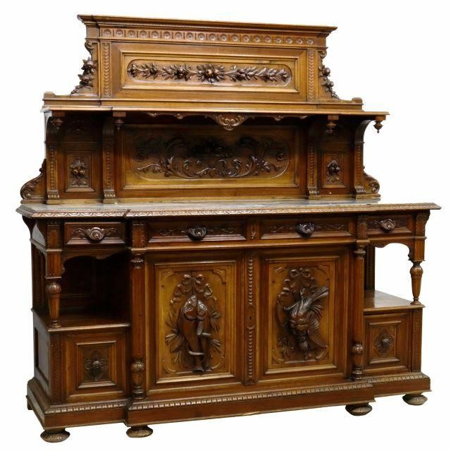 FRENCH MARBLE TOP WALNUT HUNT SIDEBOARDFrench 35b361