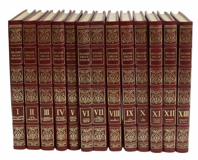  13 ITALIAN LIBRARY SHELF BOOKS  35b466