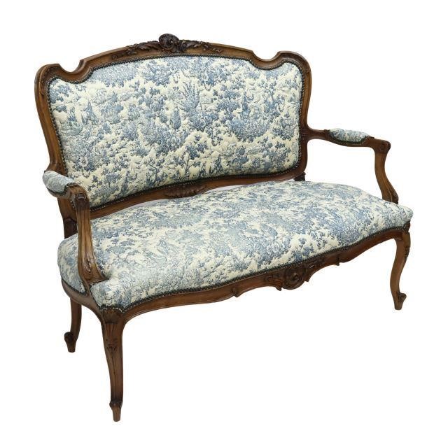 LOUIS XV STYLE QUILTED TOILE UPHOLSTERED 359201