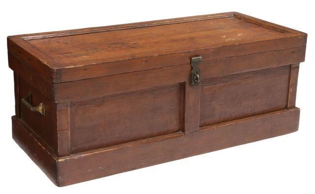 DIMINUTIVE PINE STORAGE WORK TRUNK  35928c