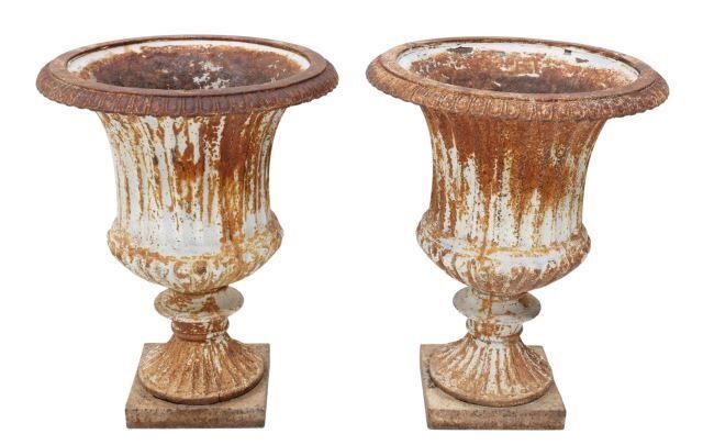  2 CAST IRON CAMPANA URN GARDEN 35941c