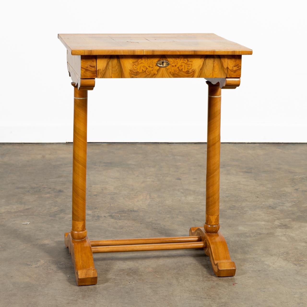 L 19TH C PETITE WALNUT WORK TABLE 35956b