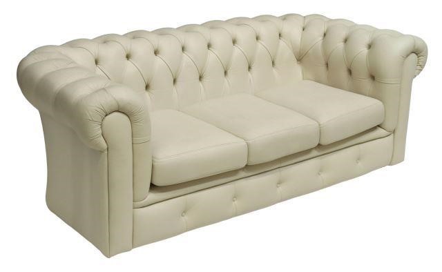 ENGLISH BUTTONED LEATHER CHESTERFIELD 3595d5