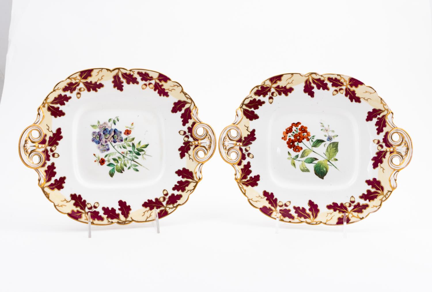 PAIR ENGLISH PORCELAIN TAZZA WITH 359634
