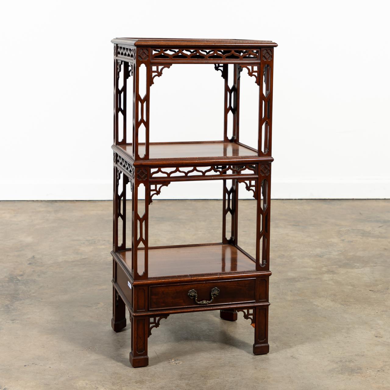 CHINESE CHIPPENDALE STYLE MAHOGANY 3596f3