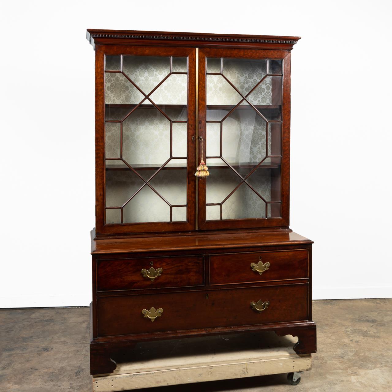 19TH C GEORGE III MAHOGANY BOOKCASE 35979f