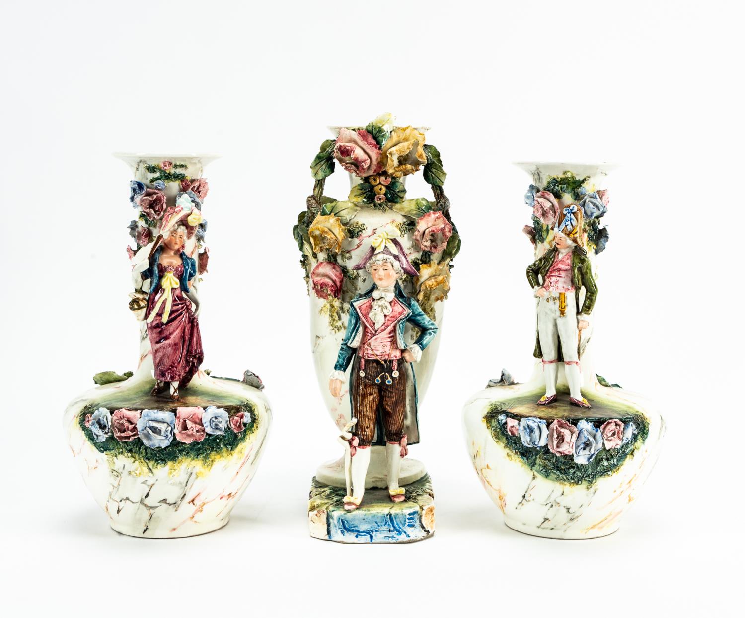 CONTINENTAL FIGURAL FLORAL GARNITURE 3597d5