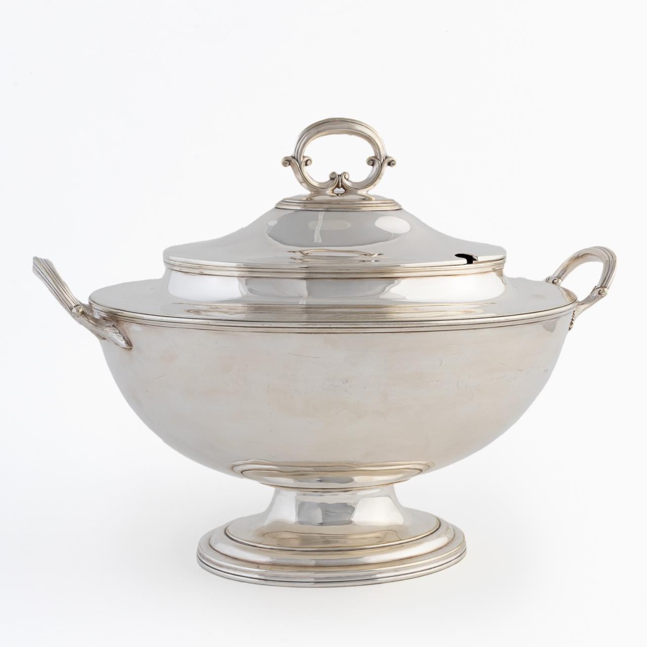 19TH C. ENGLISH SILVERPLATE SOUP TUREEN