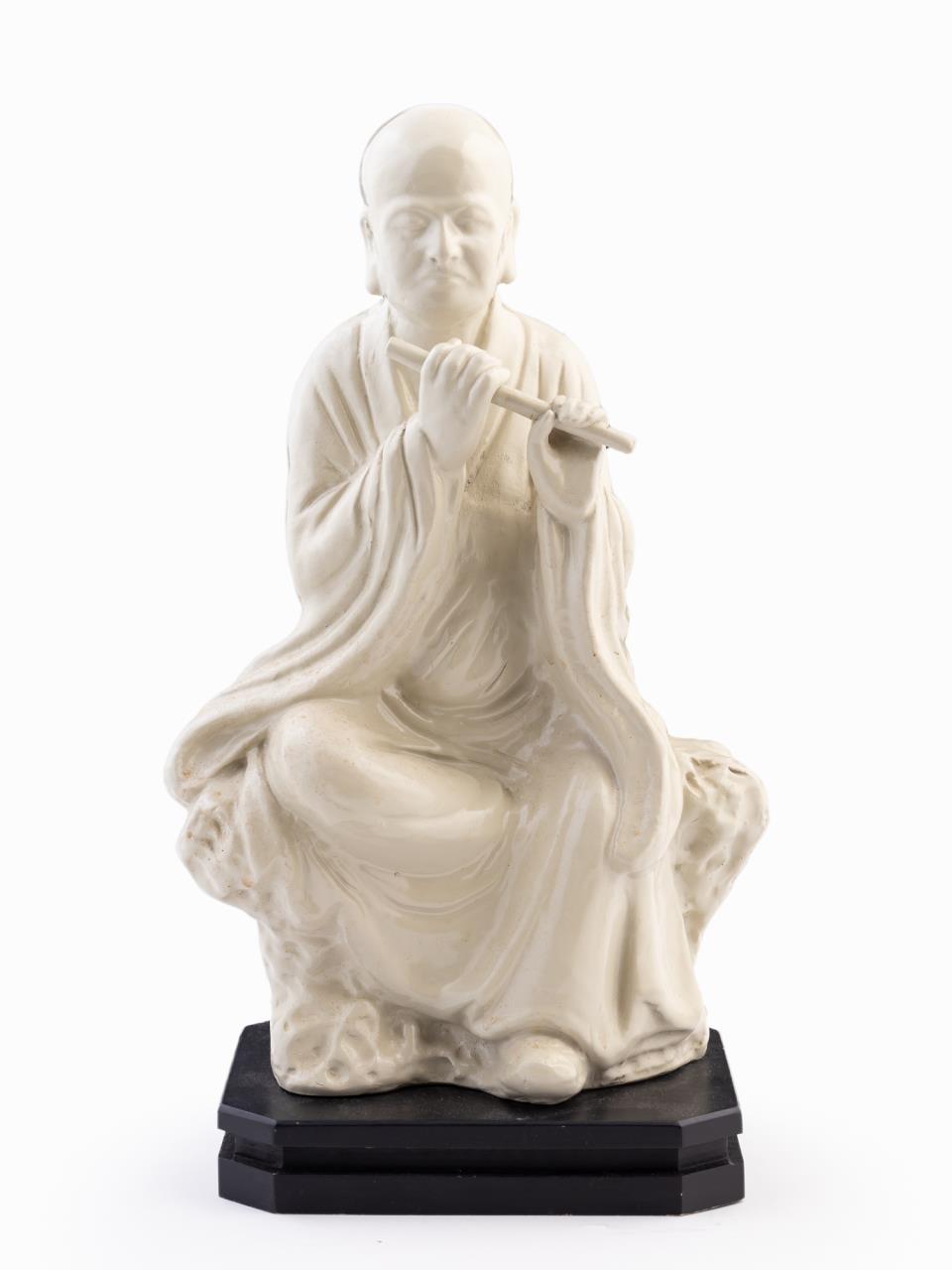 WHITE CERAMIC SEATED BUDDHA SCULPTURE 359892