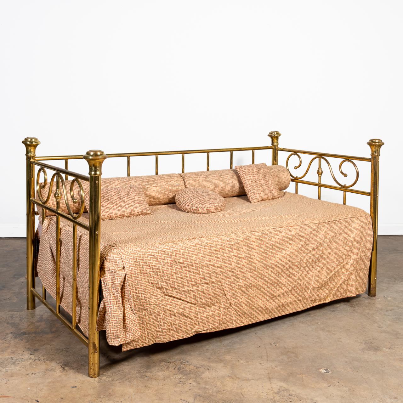 20TH C VICTORIAN STYLE BRASS DAYBED 3598a0