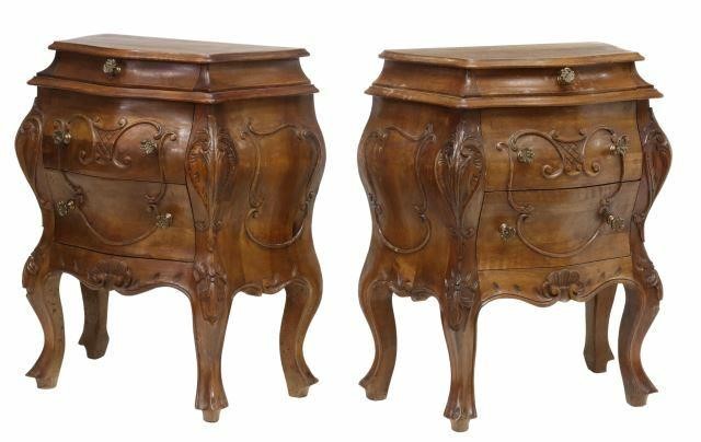  2 VENETIAN WALNUT BOMBE BEDSIDE 359944