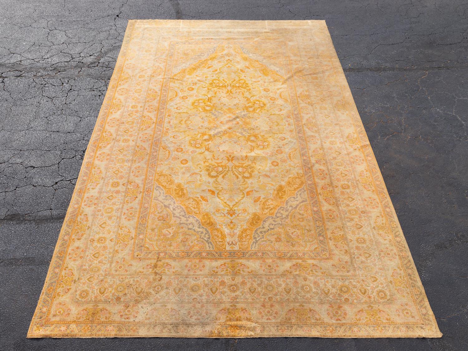 ANTIQUE HAND WOVEN AMRISTAR RUG,