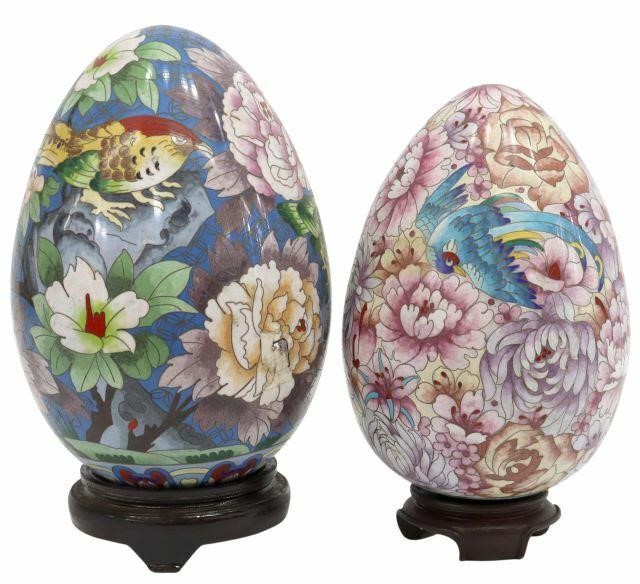  2 CHINESE CLOISONNE ENAMEL EGGS lot 359b1b