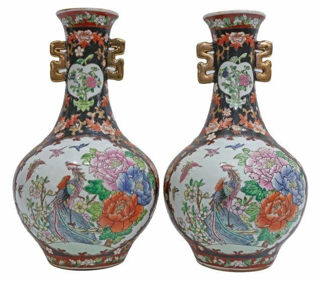 (2) CHINESE FAMILLE NOIR ENAMELED