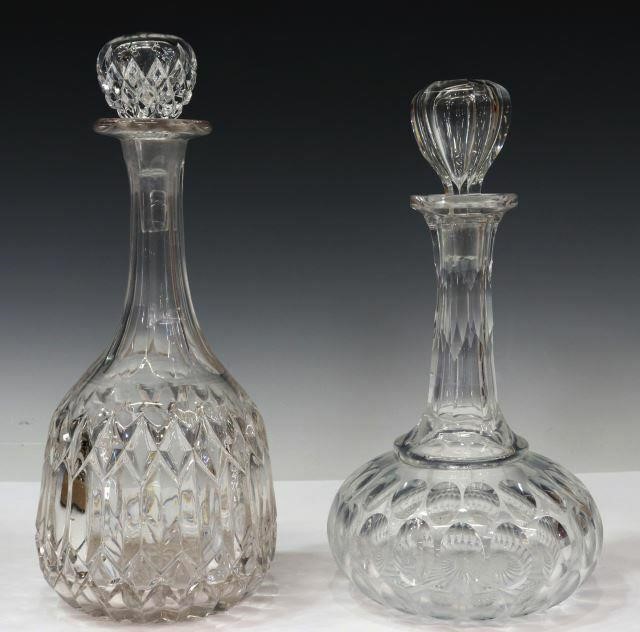  2 CUT GLASS DECANTERS STOPPERS lot 359dd2