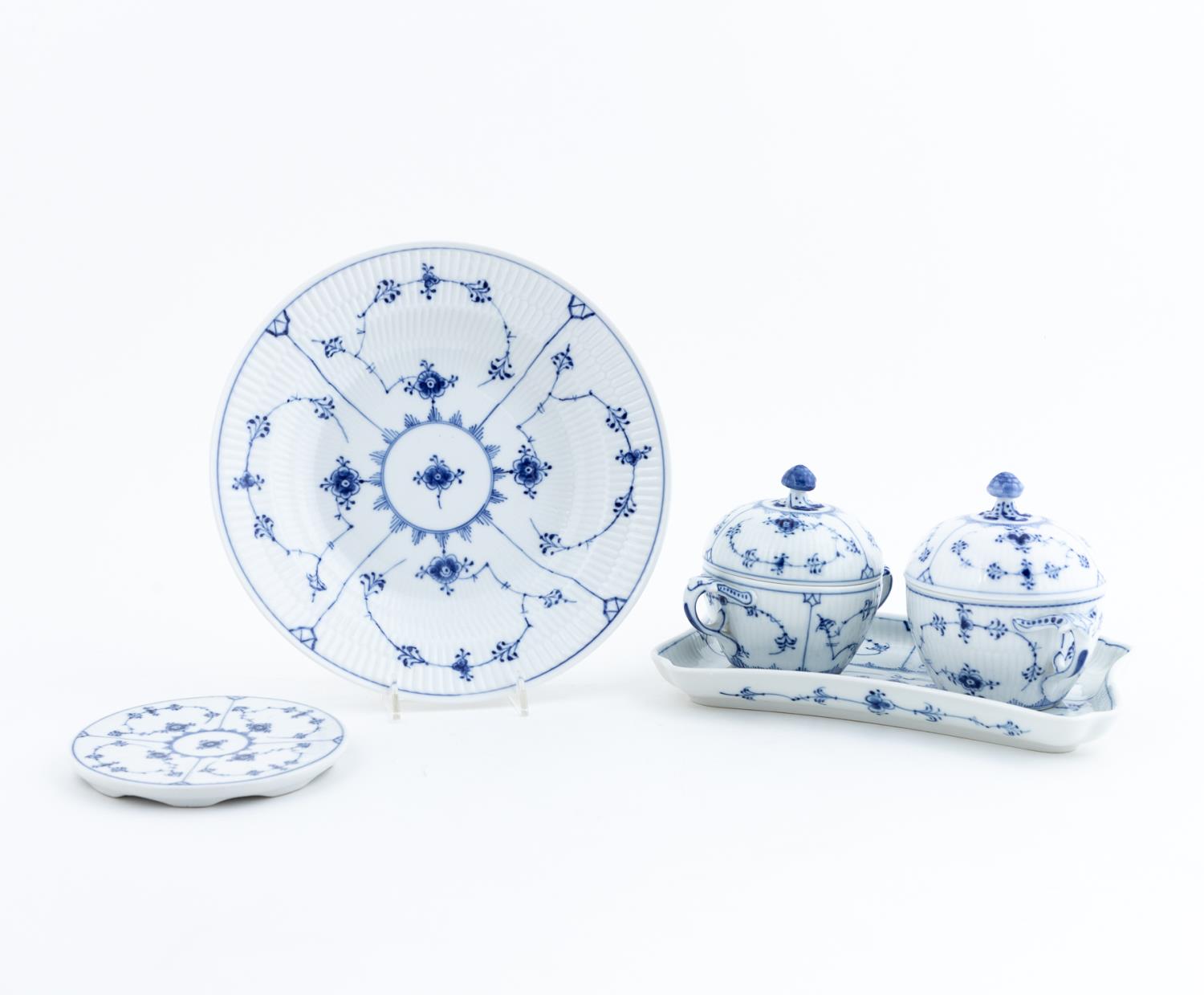 5 PCS, ROYAL COPENHAGEN BLUE FLUTED