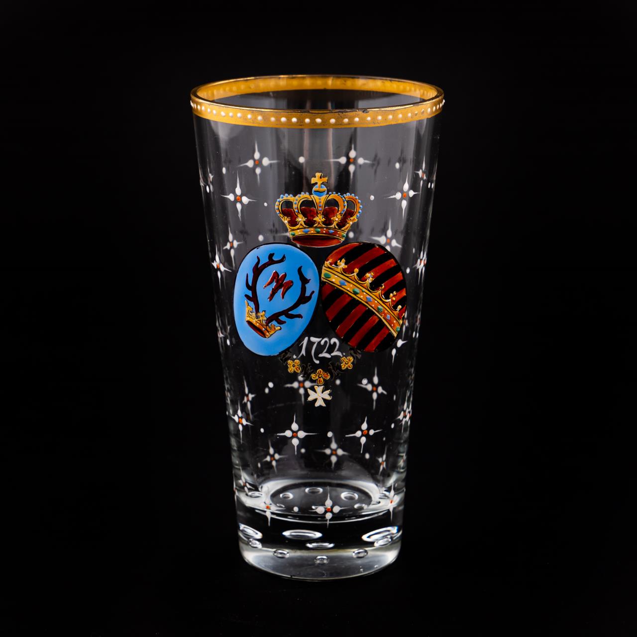 19TH C. CONTINENTAL ARMORIAL GLASS