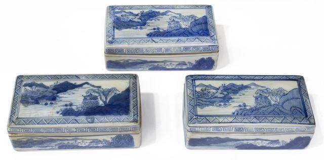  3 CHINESE BLUE WHITE PORCELAIN 35c8a5