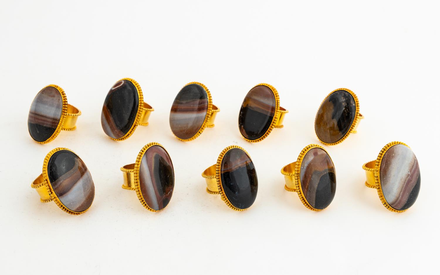 GROUP OF 10 GOLD TONE & AGATE OVAL