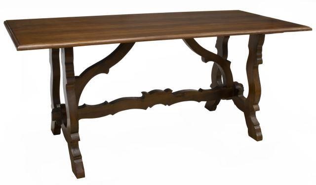 SPANISH BAROQUE STYLE WALNUT TABLESpanish 35ca46