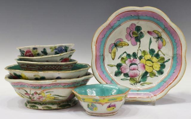  7 CHINESE FAMILLE ROSE PORCELAIN 35ca9c