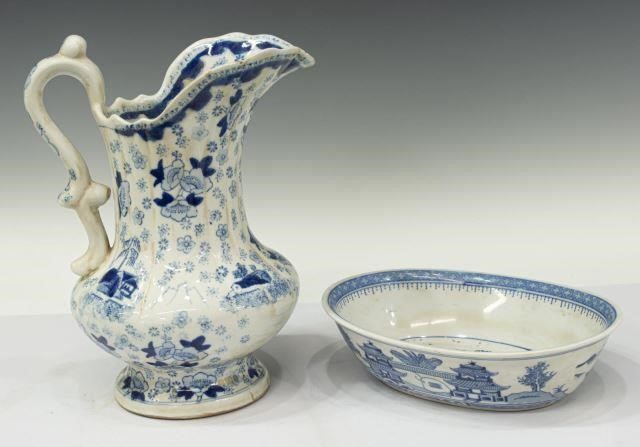  2 ASIAN BLUE WHITE PORCELAIN 35cdc1