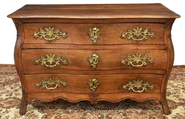 FRENCH REGENCE COMMODE EN TOMBEAUFrench 35cf73