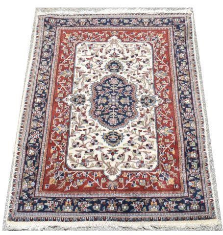 HAND TIED PERSIAN RUG 6 8 X 4 Hand tied 35d047